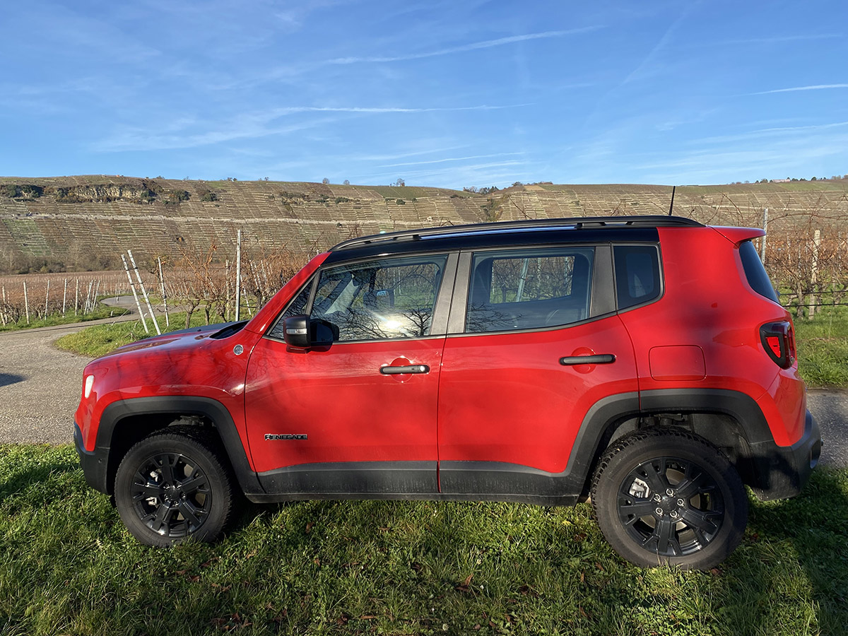 Jeep Renegade 01